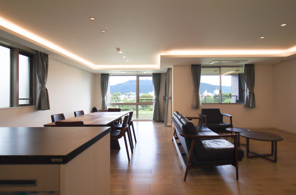 リビングダイニング